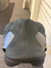 Wintec Pro Dressage HART Blk 44cm/17.5" PROTOTYPE - The Trading Stables