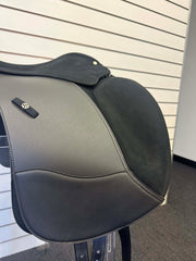 Wintec Pro Dressage HART Blk 44cm/17.5" PROTOTYPE - The Trading Stables