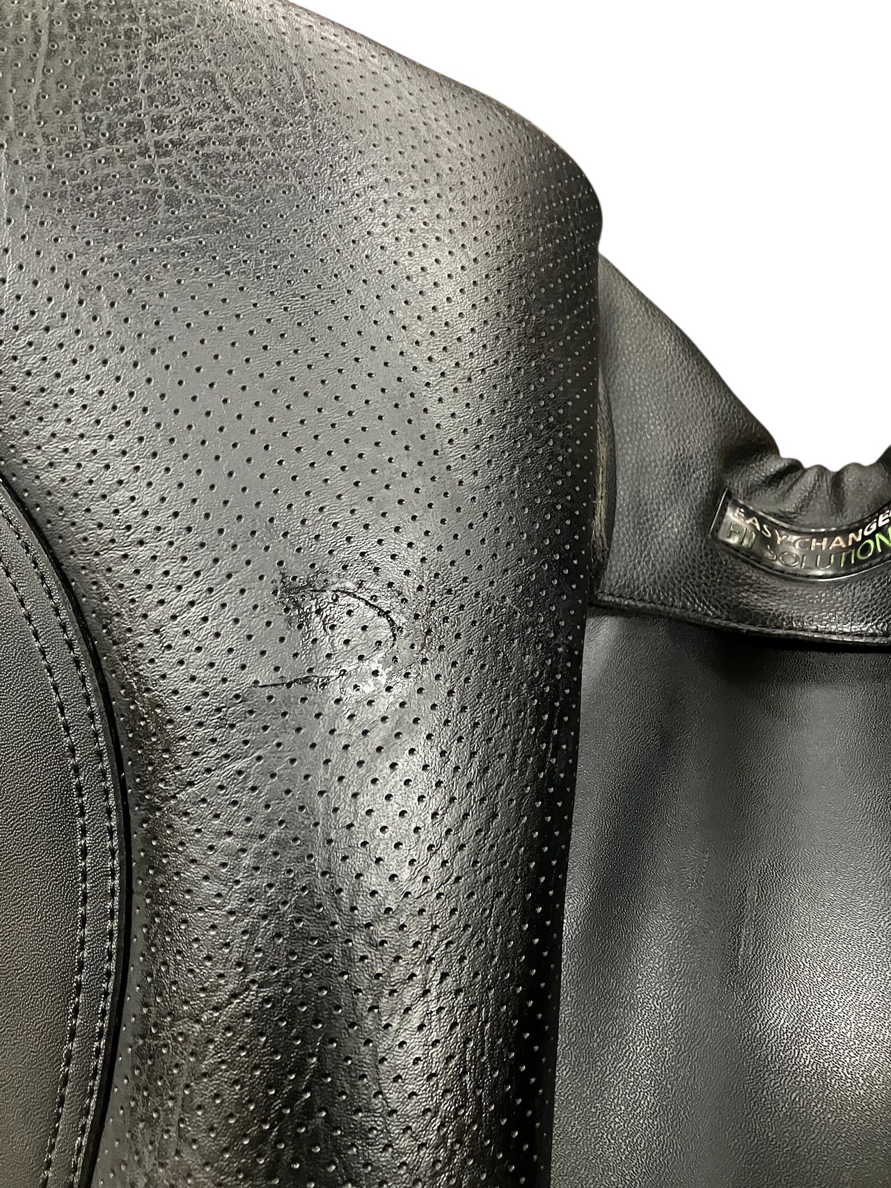 Wintec 500 Stock Swinging Fender Small Second Hand