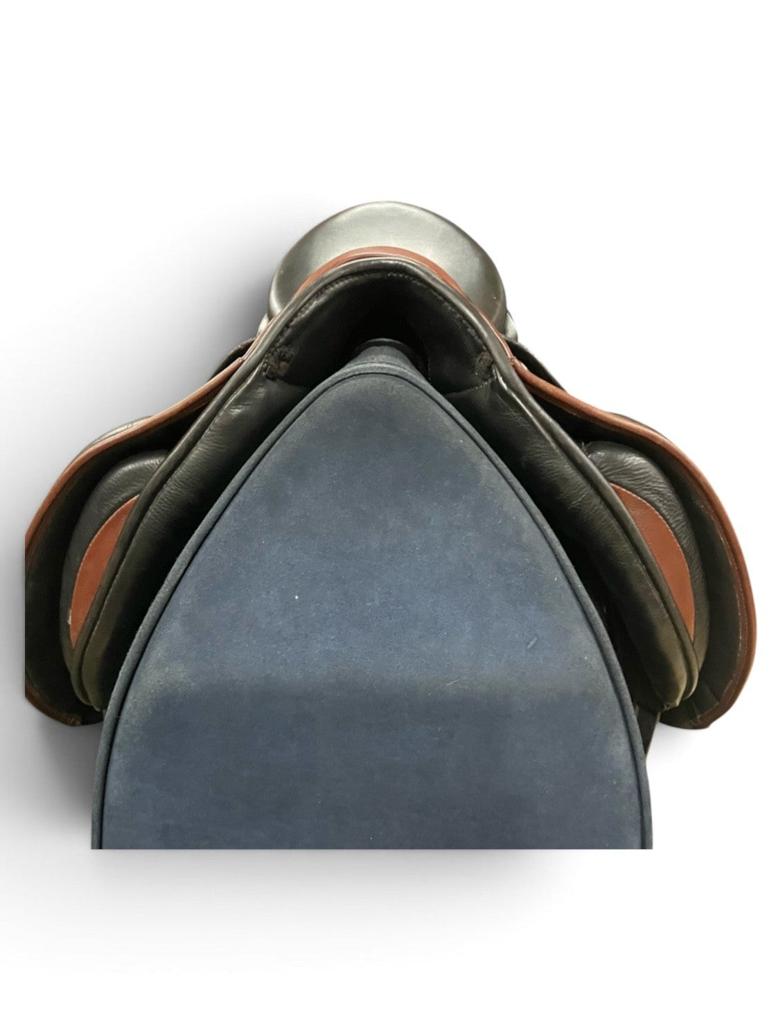 Stubben Juventus Dressage 17 in Second Hand