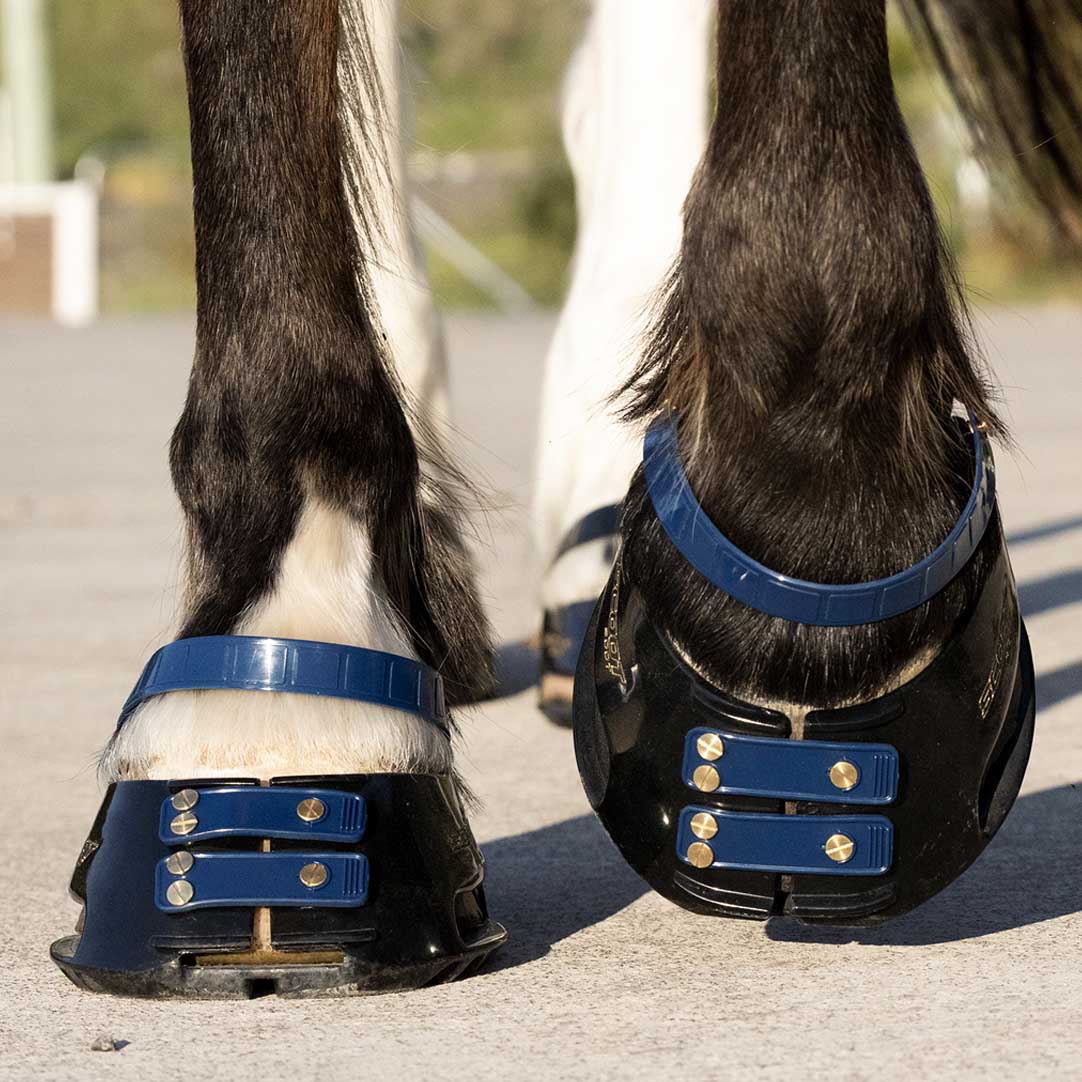 Front Strap Pack - The Trading Stables